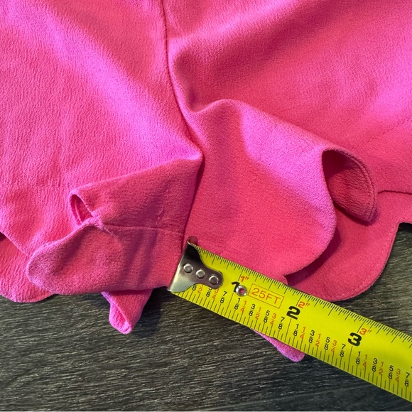 Monteau size Medium Pink High Waisted Scalloped Hem Shorts - Picture 6 of 10
